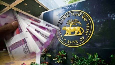RBI withdraws ₹2000 note from circulation