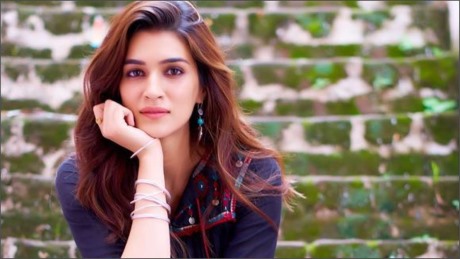 Kriti Sanon Biography, Movies, Height, Age, Photos,Family 